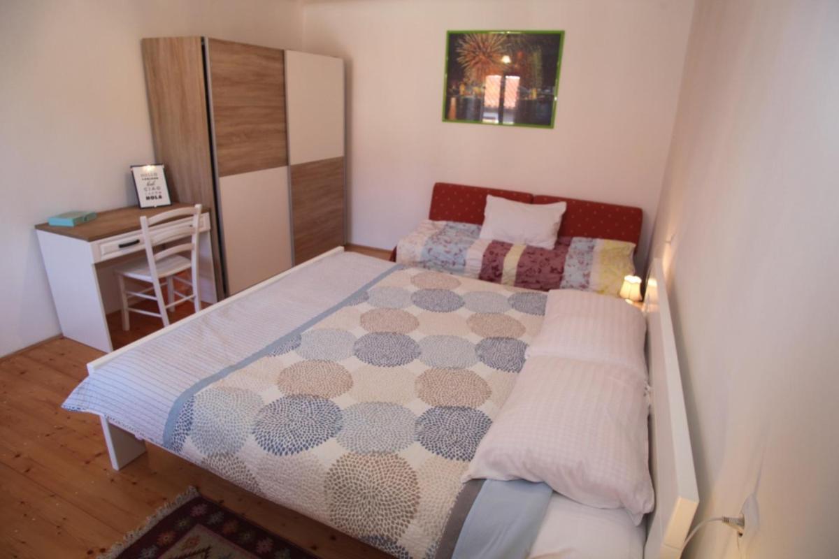 Apartments Anita Veli Losinj Bagian luar foto