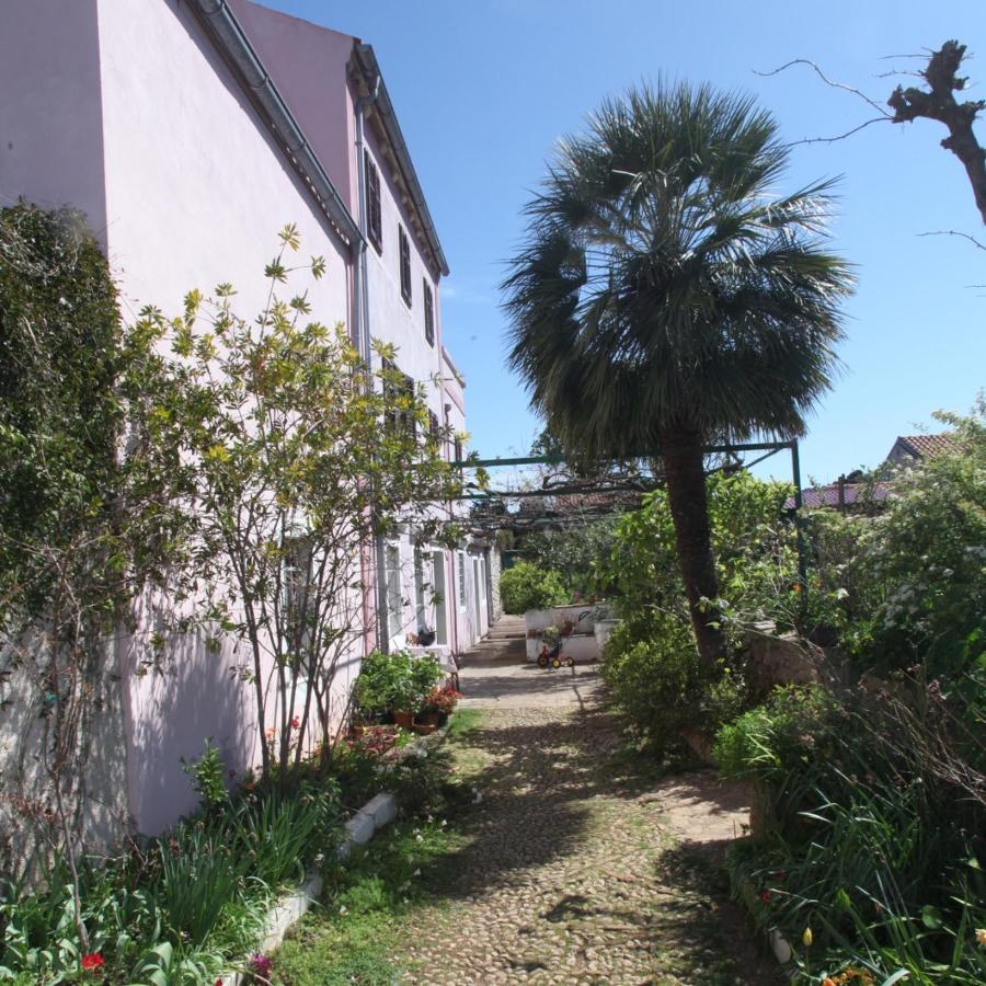 Apartments Anita Veli Losinj Bagian luar foto